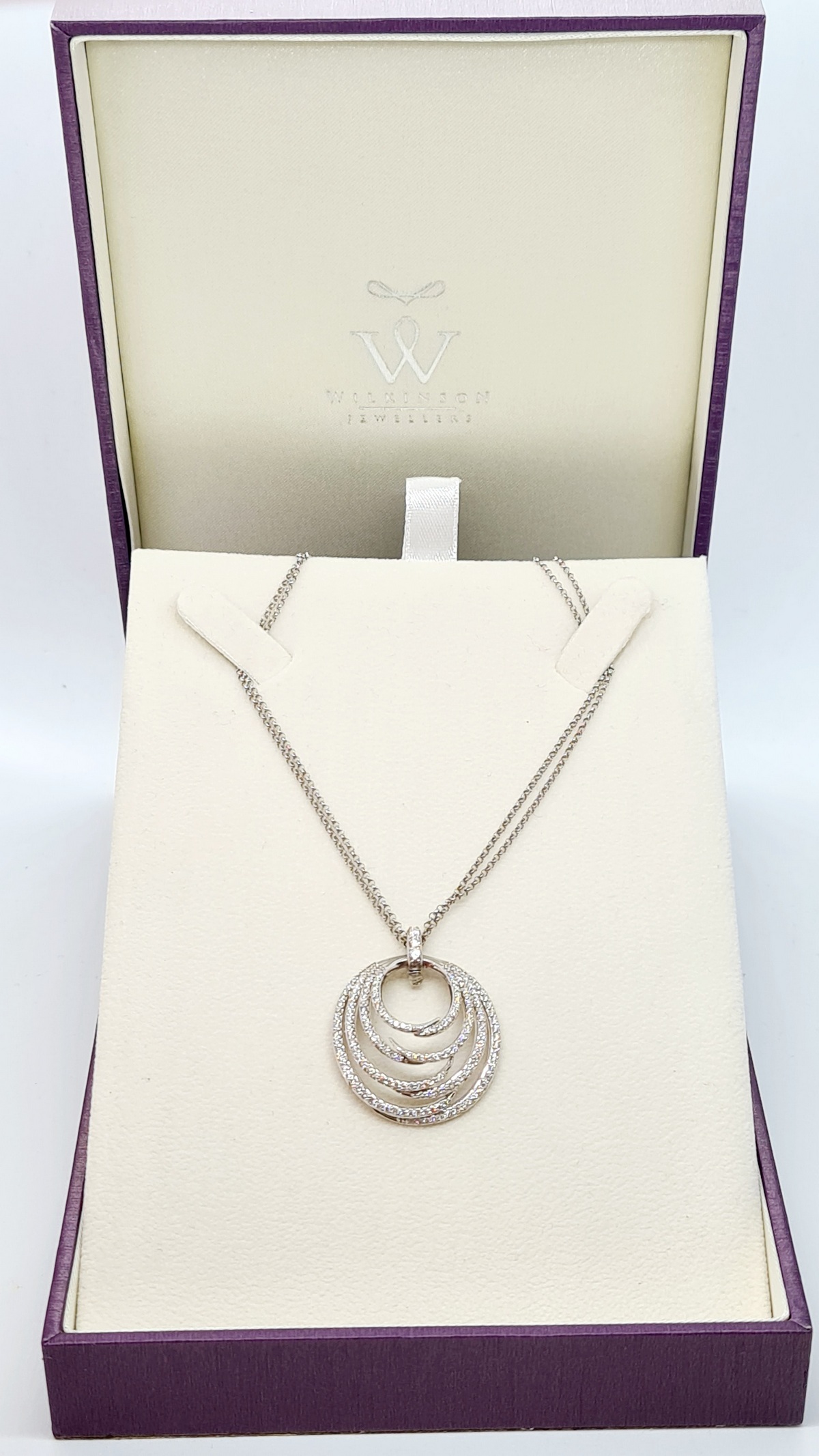 18ct-white-gold-diamond-spiral-pendant