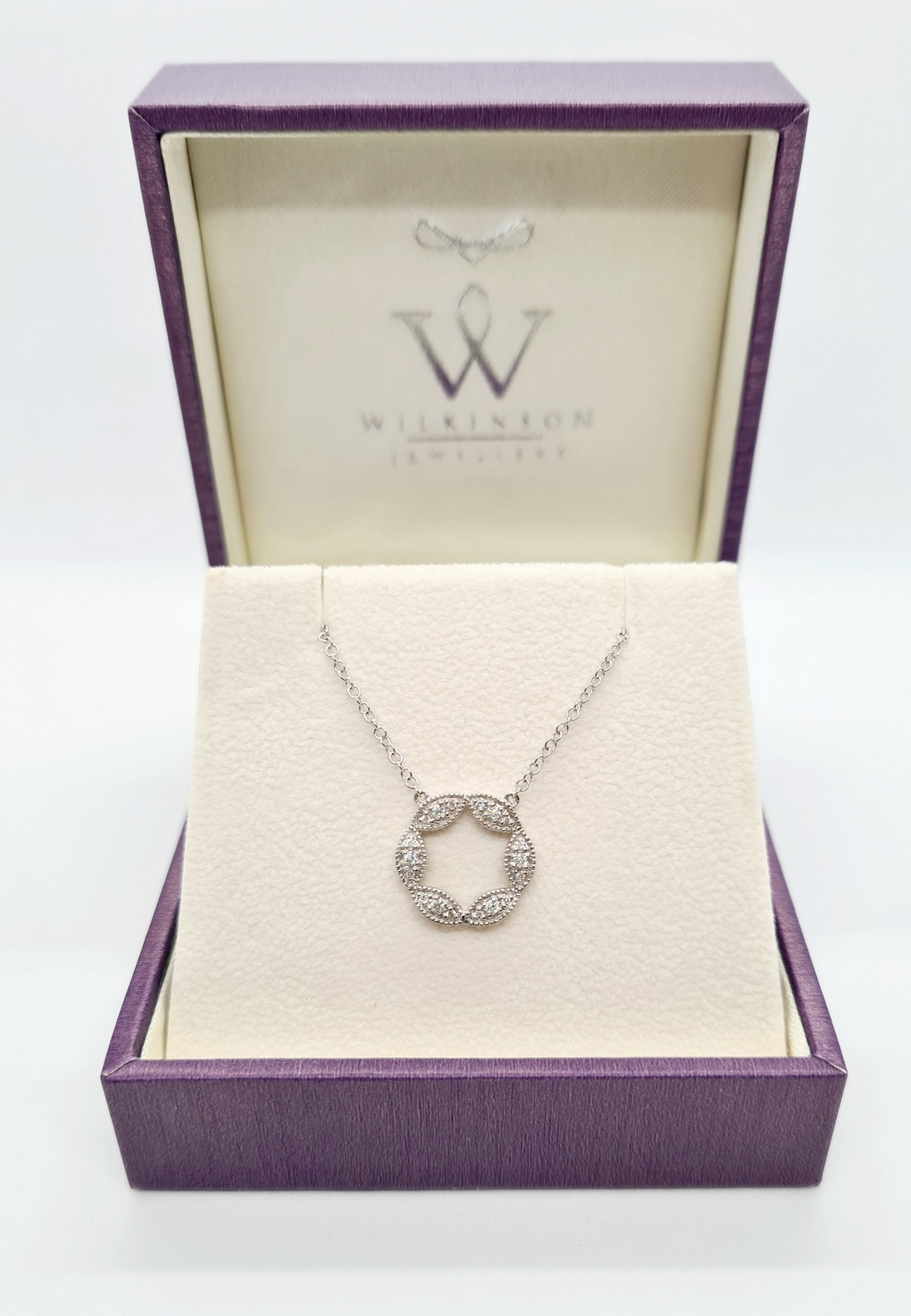 9ct-white-gold-diamond-circle-pendant